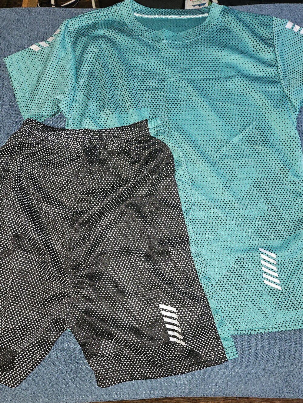 Aqua Mesh Athletic Tee & Black Dot Performance Shorts, New With Tags!